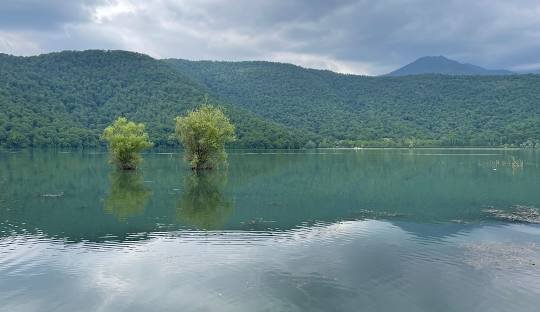 Nohur Lake in Vandam, Gabala: The Complete 2026 Valley Guide