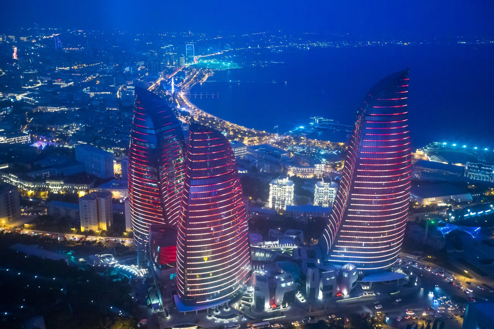 Baku Night Tour: City Lights, Flame Towers & Heydar Aliyev Center