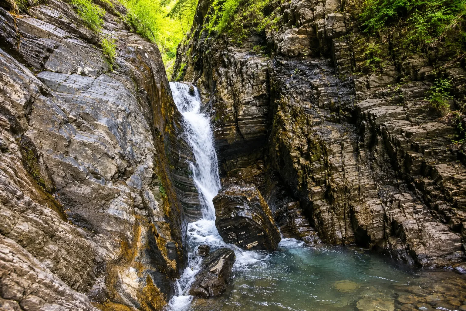 Duruja Hiking Tour from Baku: Gabala Waterfalls & Village — photo 5